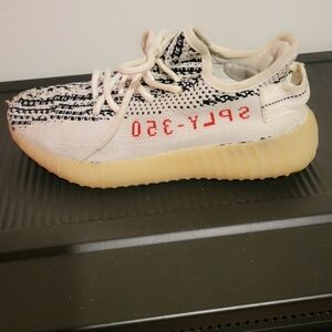Yeezy Sneakers - Black and White